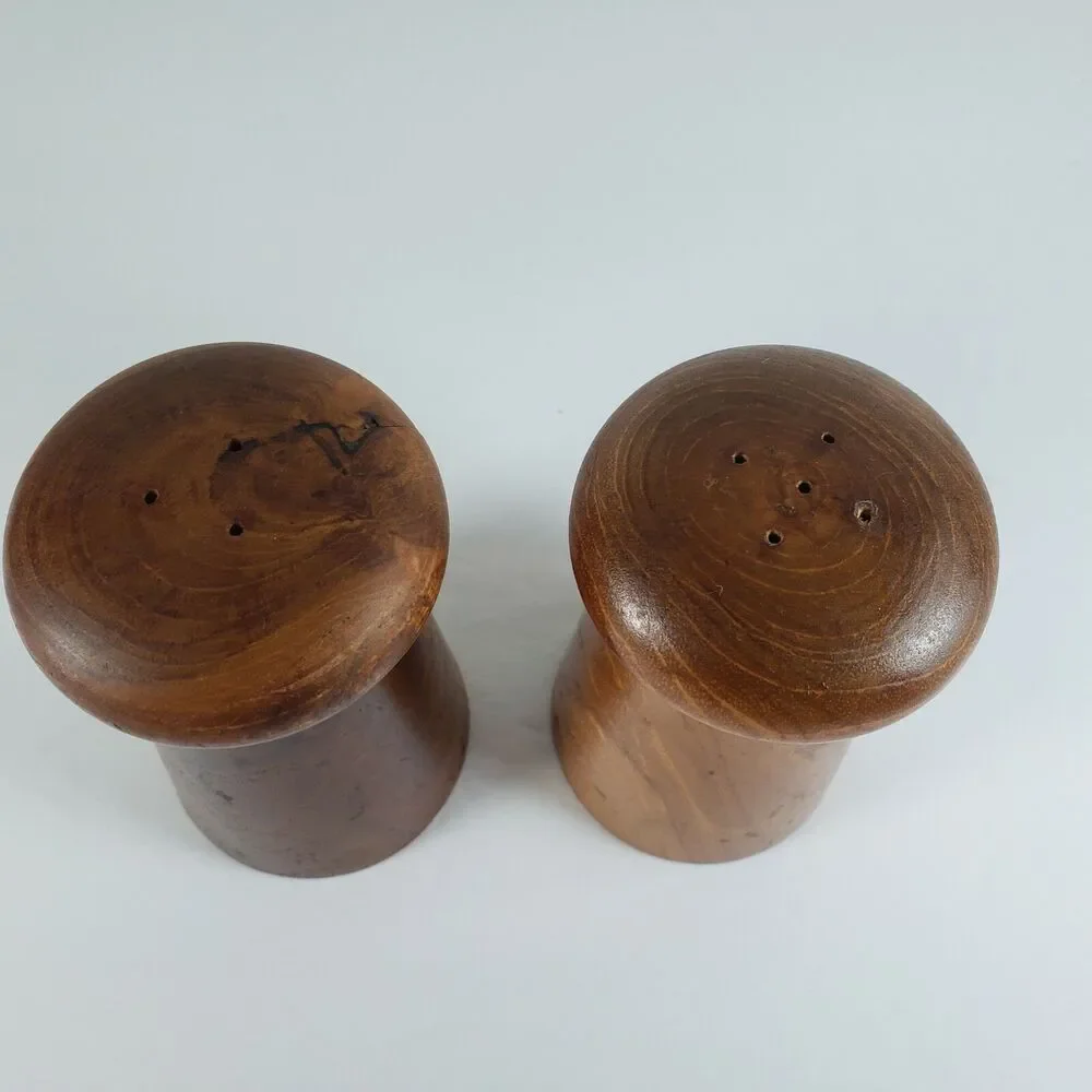 VTG Mushroom Shape Wood Salt & Pepper Shakers Danish Style Cottage MCM